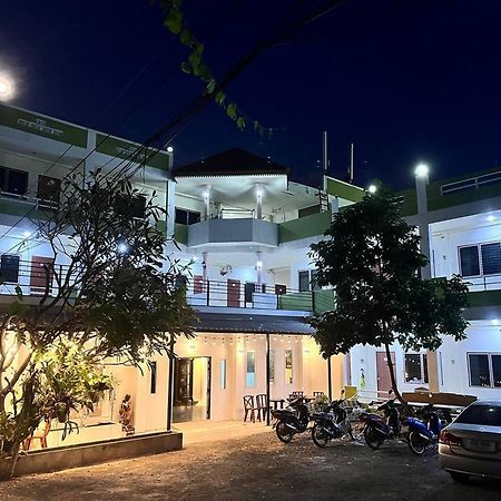 The 99 Inn Hotel Pak Chong Buitenkant foto