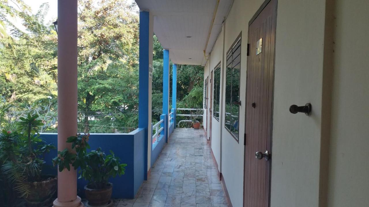 The 99 Inn Hotel Pak Chong Buitenkant foto