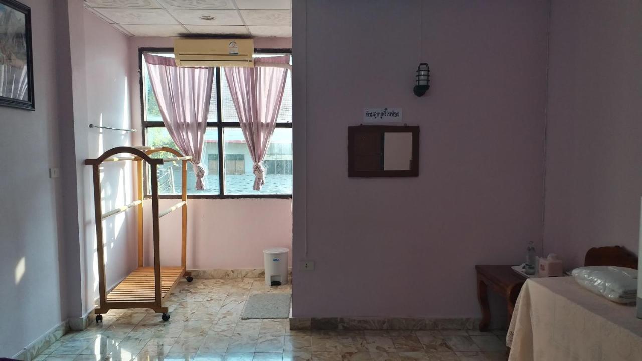 The 99 Inn Hotel Pak Chong Buitenkant foto