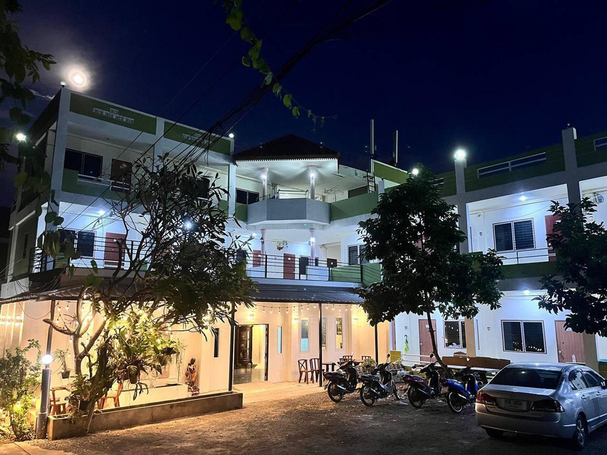 The 99 Inn Hotel Pak Chong Buitenkant foto